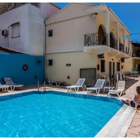 Apartament Marinos Purple *