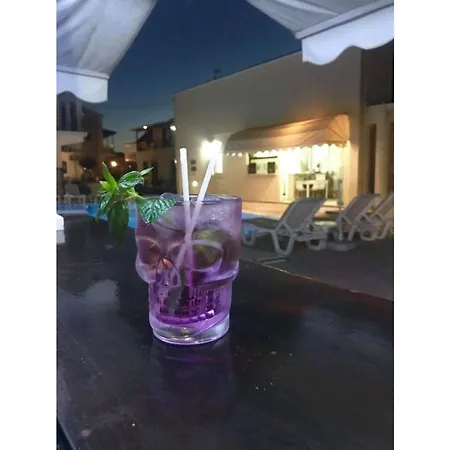 Marinos Purple Apartament